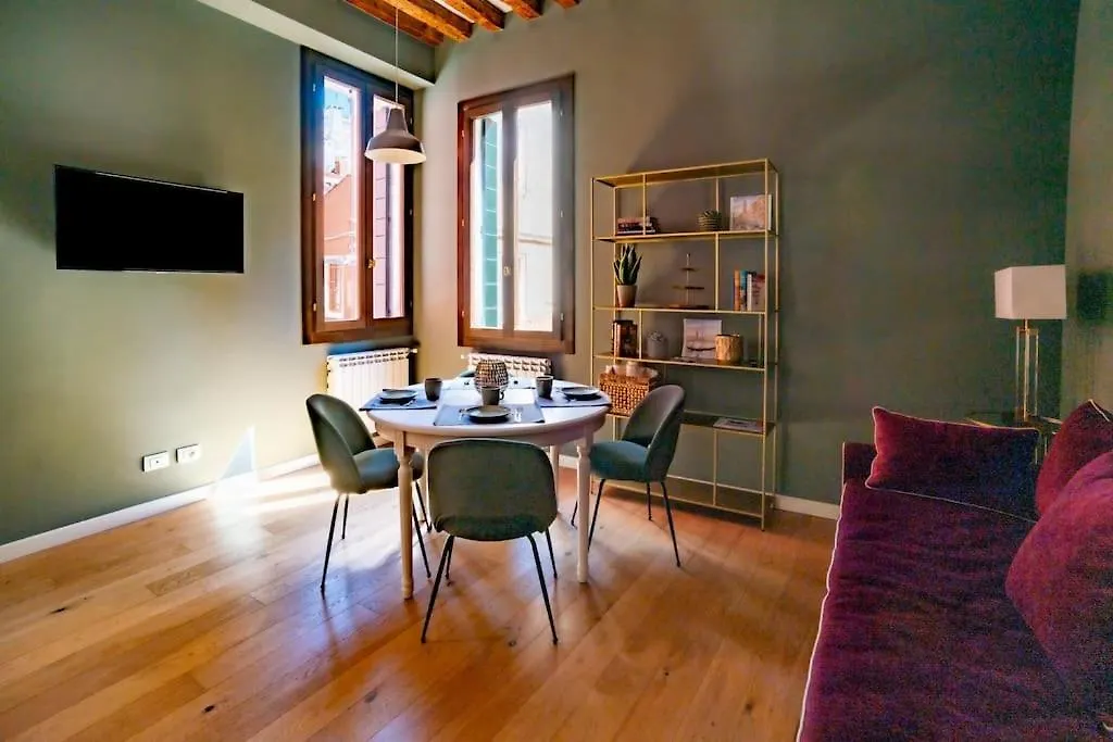 Classy & Quiet Venice - Beautiful Apartment In Cannaregio
