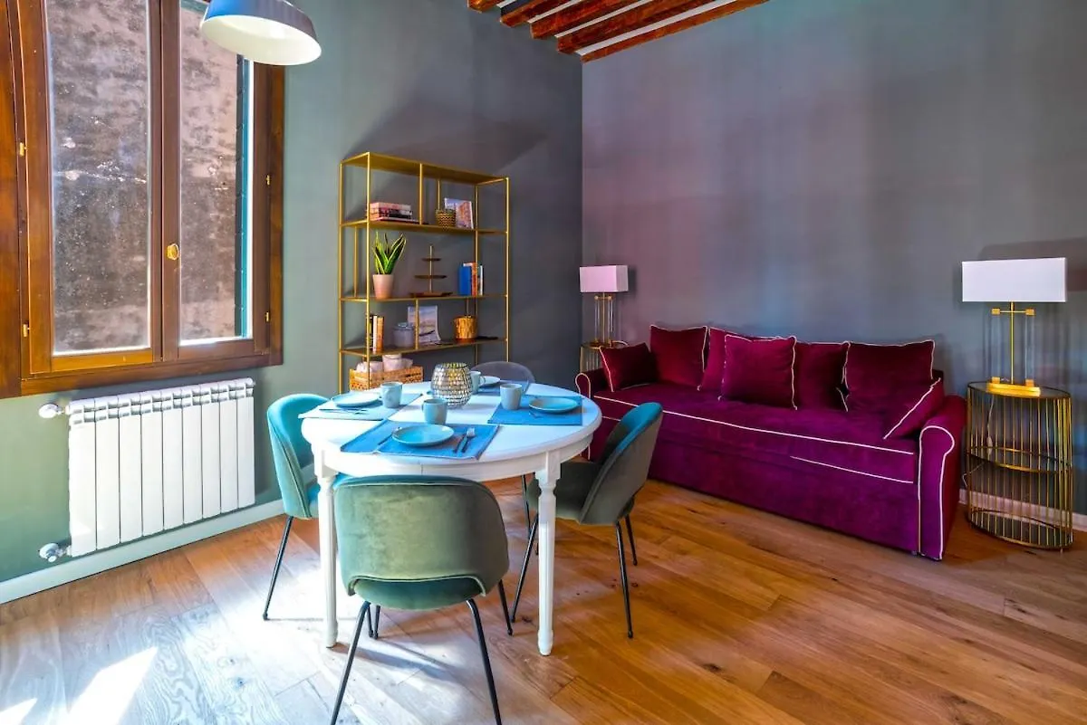 Classy & Quiet Venice - Beautiful Apartment In Cannaregio