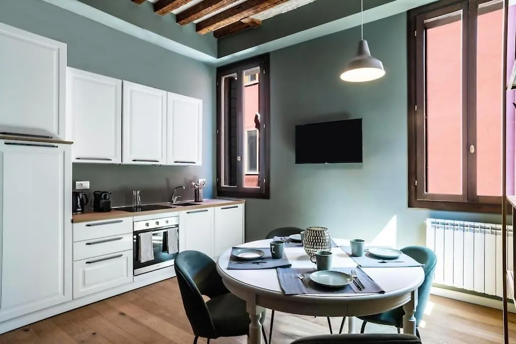 Classy & Quiet Venice - Beautiful Apartment In Cannaregio