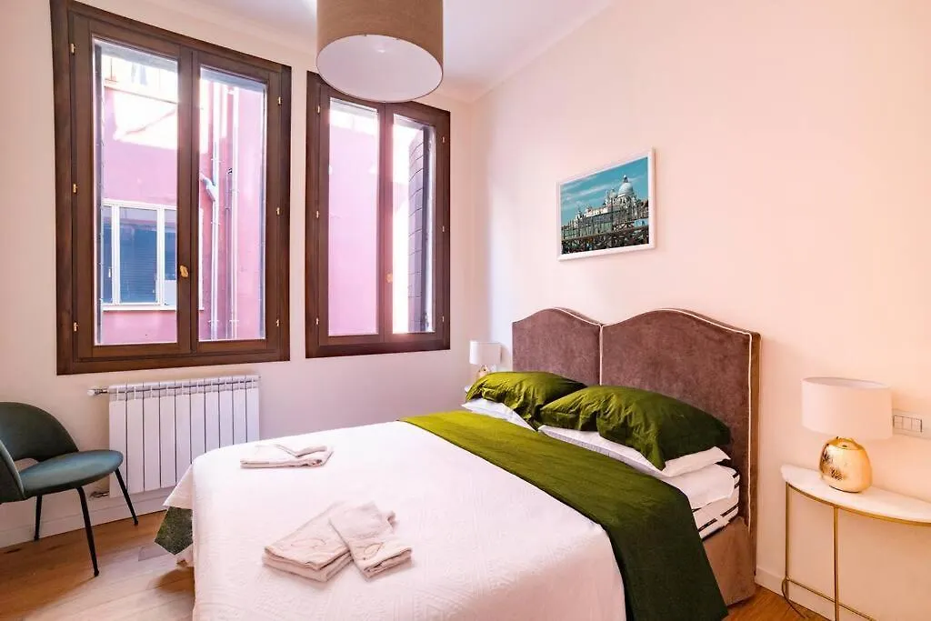 Classy & Quiet Venice - Beautiful Apartment In Cannaregio